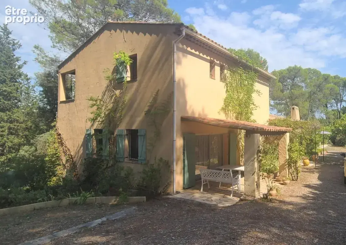 Maison à vendre  5 chambres dont deux au RDC.  LE CANNET DES MAURES (83340) - photo 1