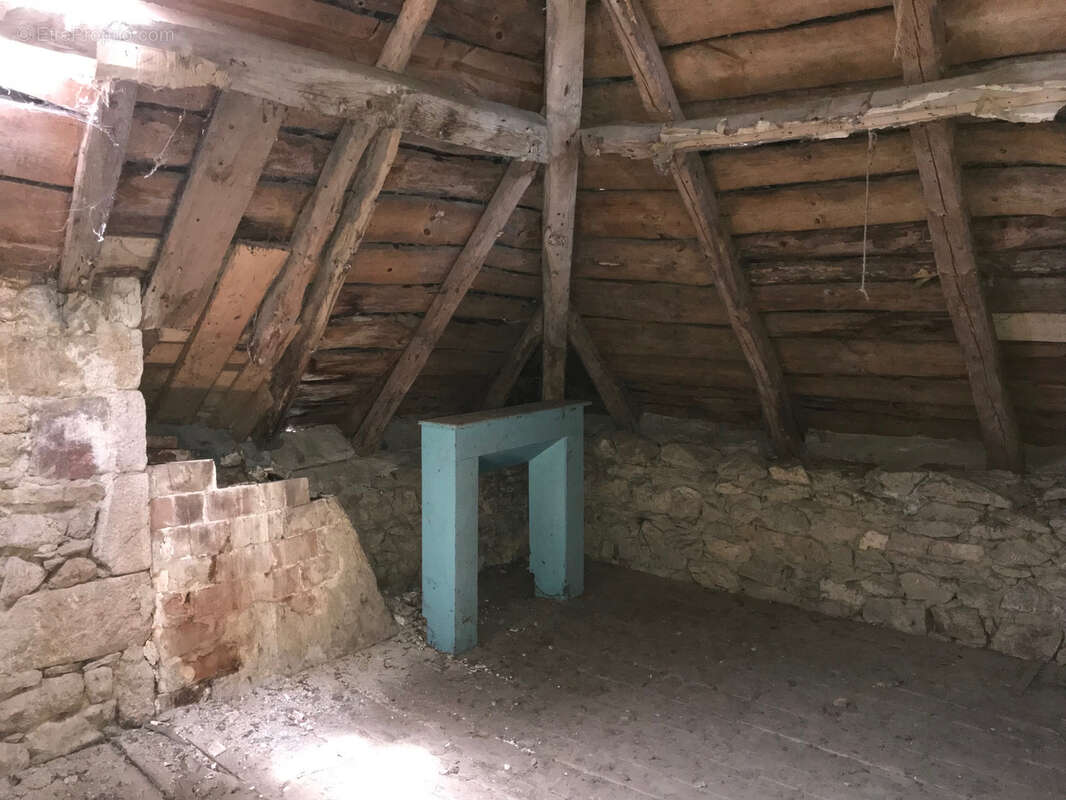 Maison à CORREZE