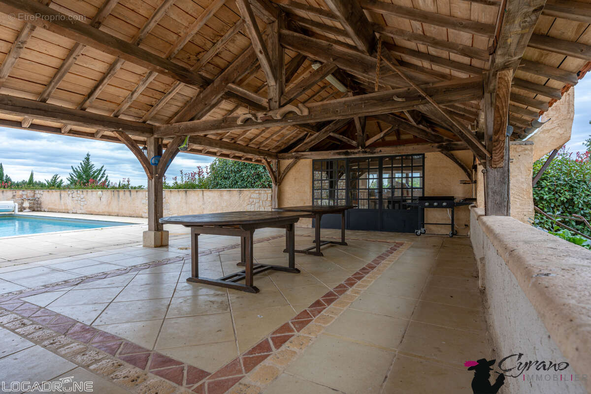 Maison à LIORAC-SUR-LOUYRE