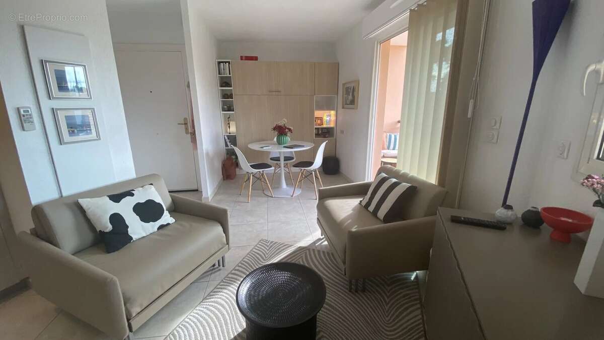 Appartement à CANNES