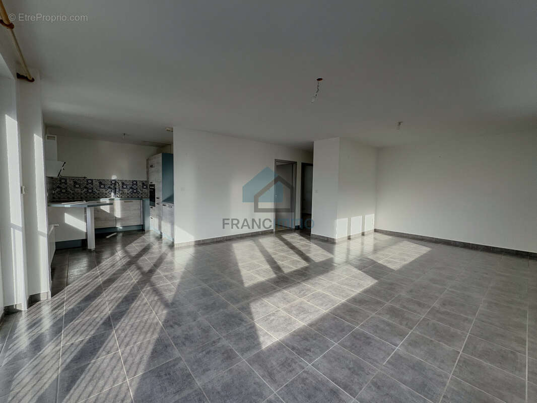 Appartement à MAICHE