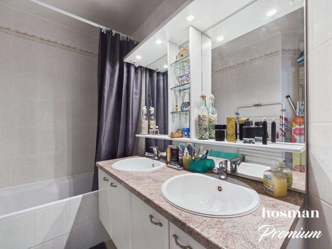Appartement à PARIS-15E