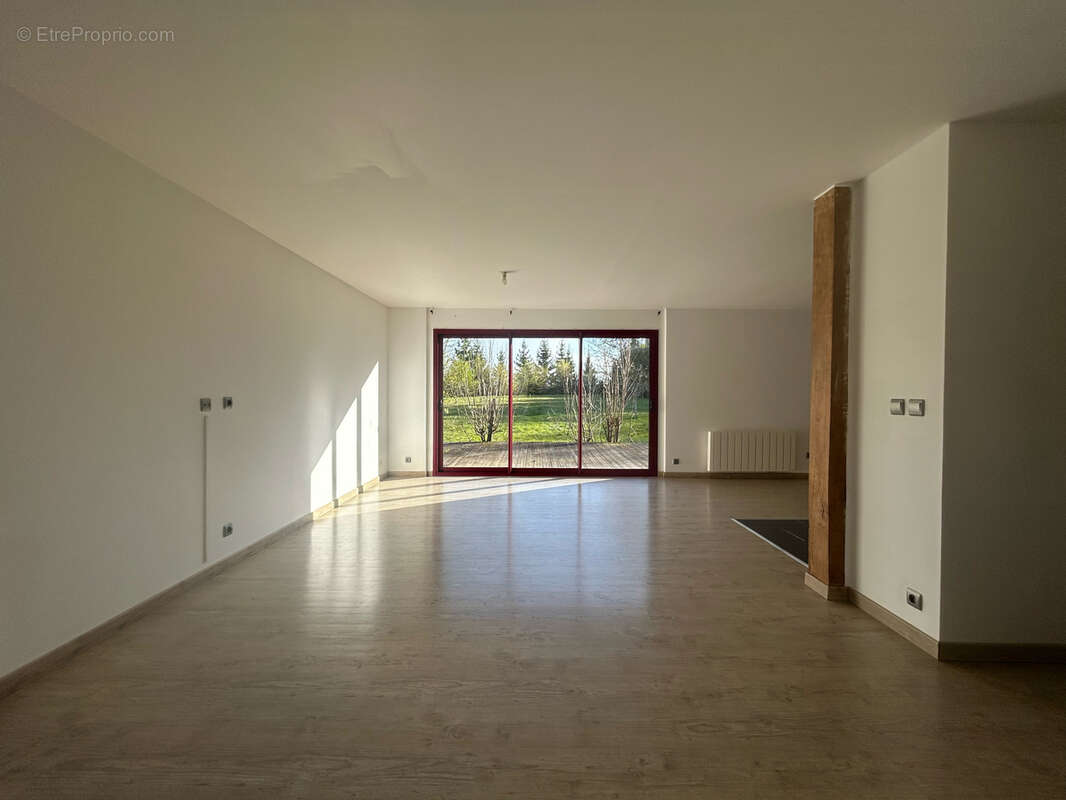 Maison à LONGNY-AU-PERCHE