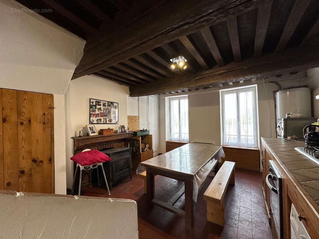 Maison à LORMES