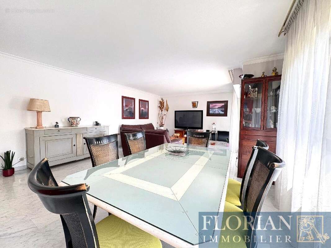 Appartement à BOURG-LA-REINE