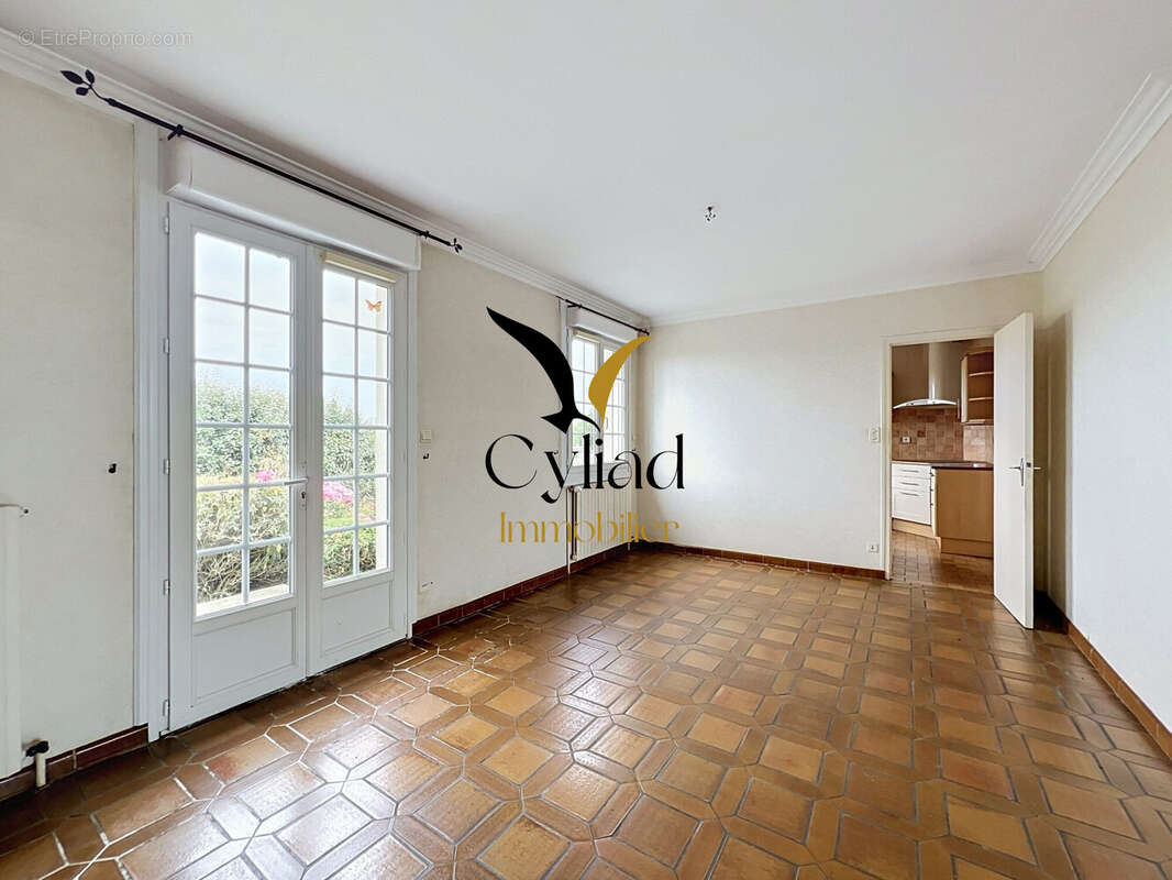 Maison 130 m² à Saint-Meloir-Des-Ondes  - photo 5