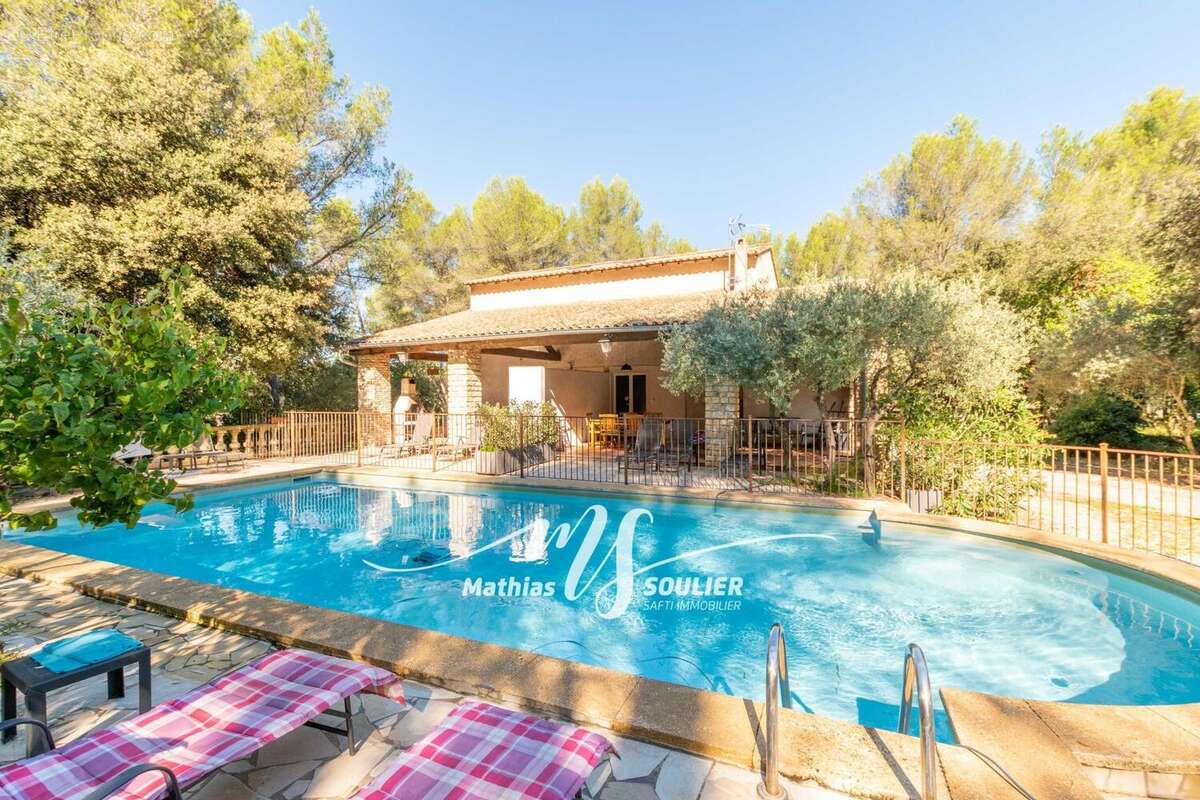 Photo 2 - Maison à GRANS