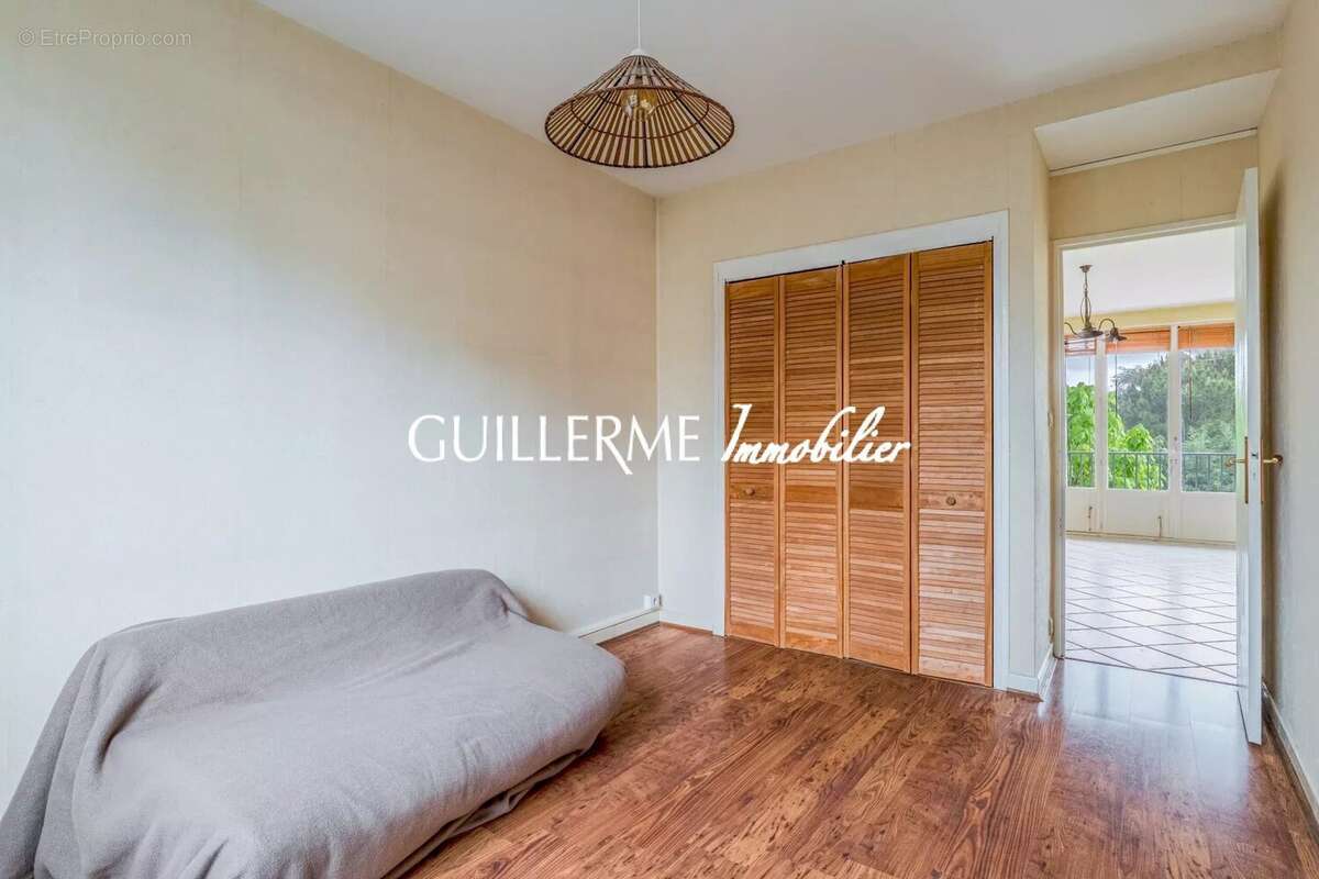 Appartement à CHAMPAGNE-AU-MONT-D'OR