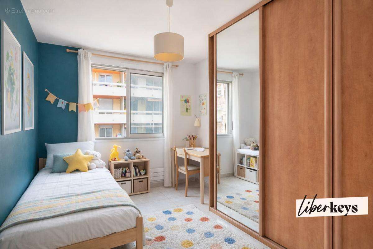 Appartement à MARSEILLE-2E