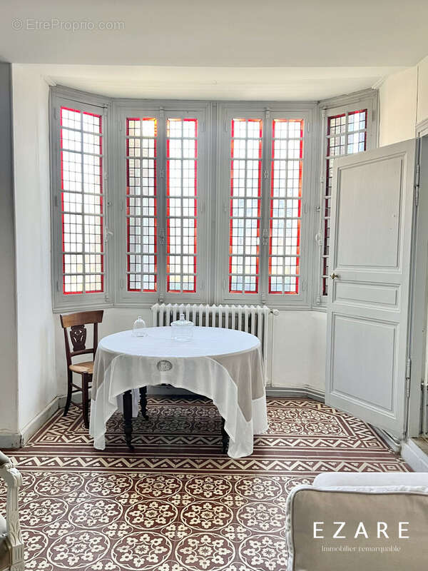 Maison à CHAMPAGNE-SUR-VINGEANNE