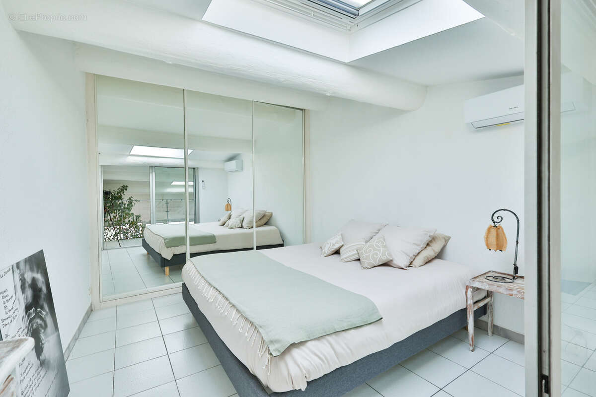 Appartement à MARSEILLE-7E