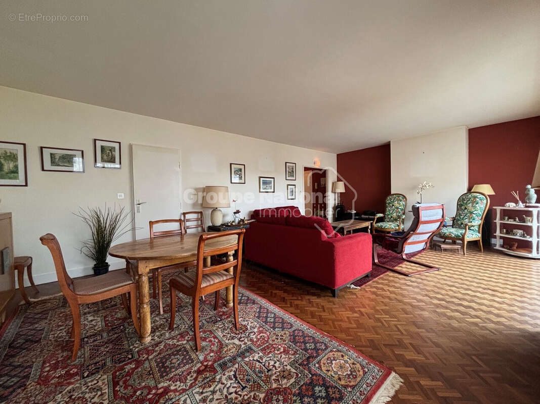 Appartement à VERSAILLES