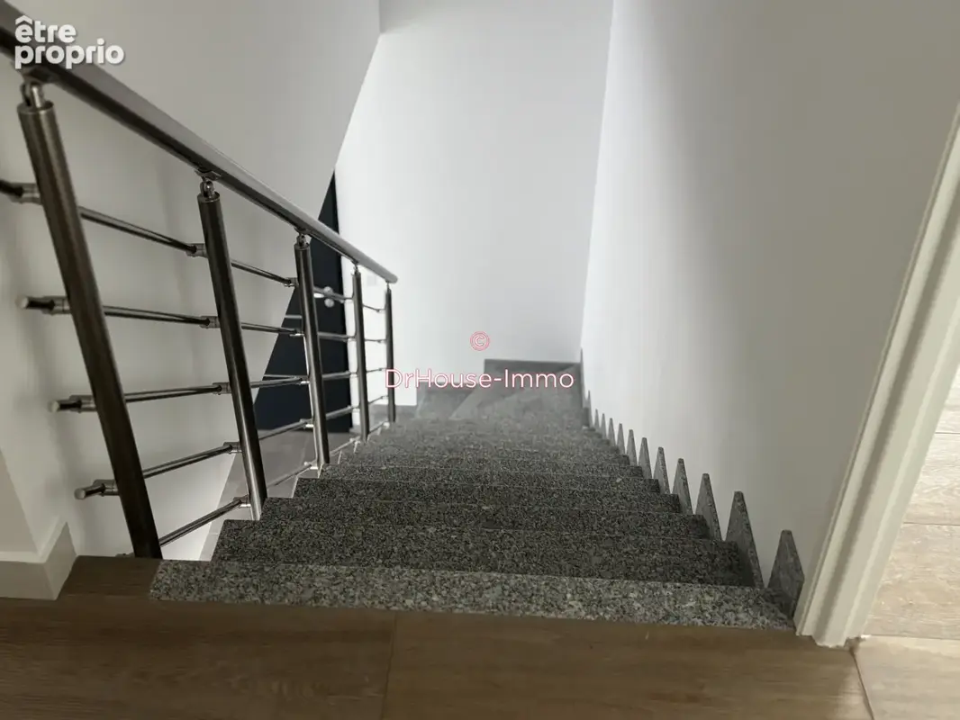 Maison 95 m² à Larcay  - photo 88