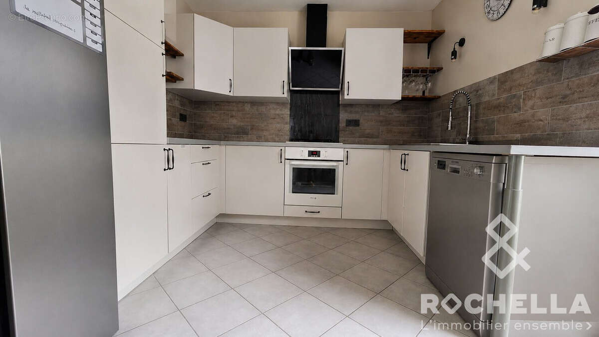 Maison 145 m² à La Villedieu  - photo 7