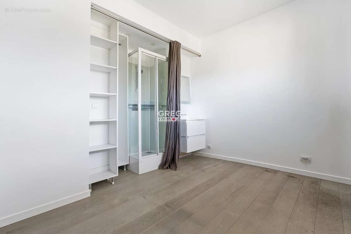 Appartement à VILLENEUVE-LOUBET