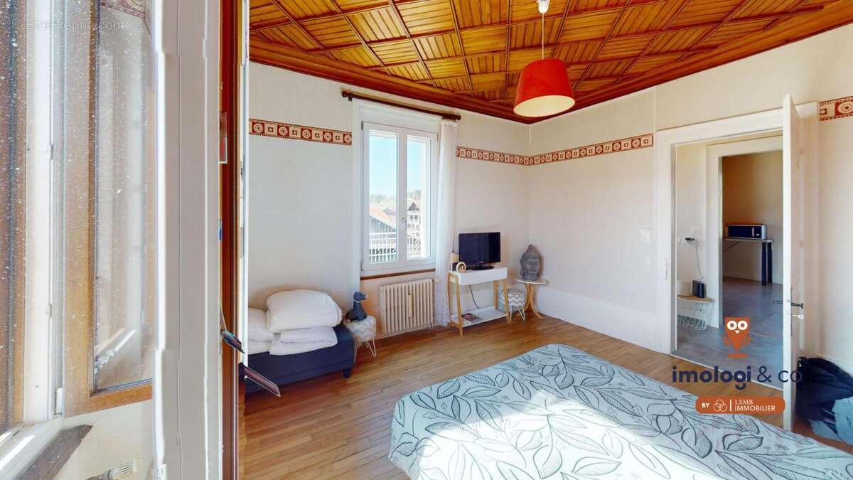 Appartement à SAINT-POINT-LAC