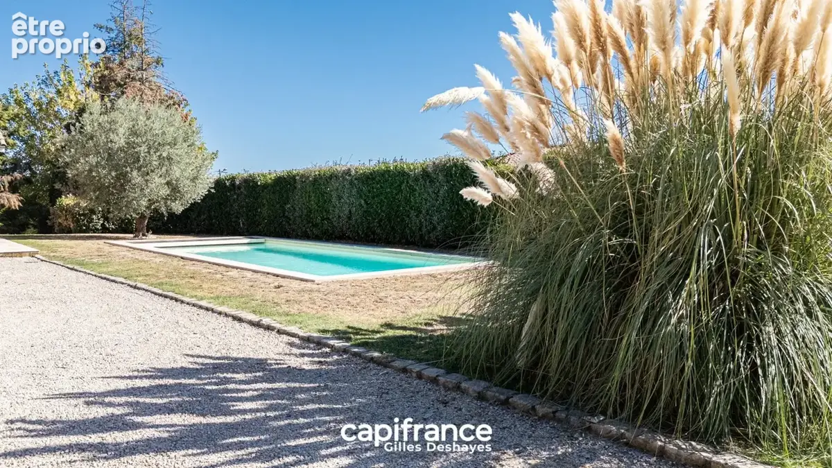 Cruzilles-lès-mépillat (01290) – tout de plain-pied – 3 chambres – piscine 12 × 4 – 78,6 m² de dépendances – terrain 2 710 m² - photo 5
