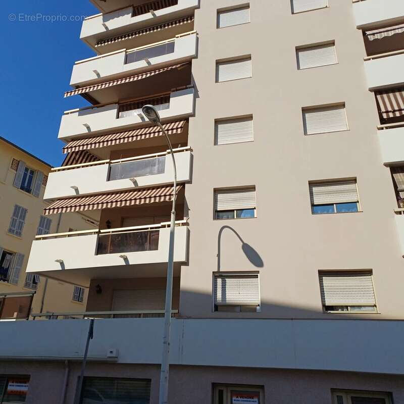 Nice nord – murs commerciaux libres avec box - photo 8