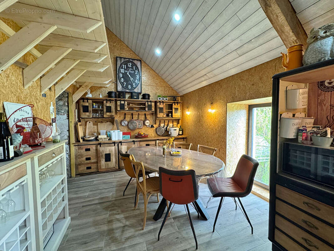 Appartement à L'ETANG-BERTRAND