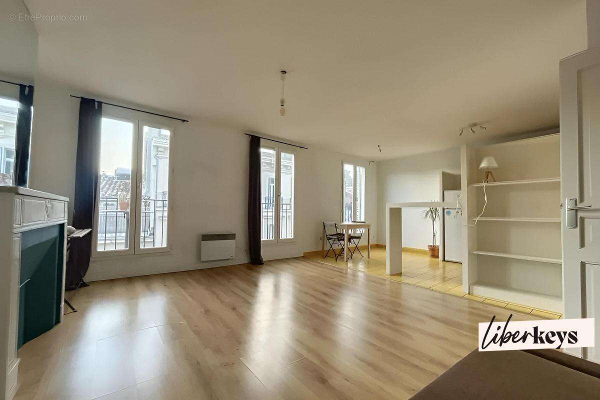 Appartement à MARSEILLE-6E
