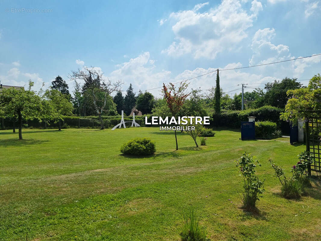 Maison à SAINT-PIERRE-DU-VAL