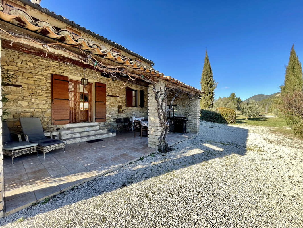 Maison à VAISON-LA-ROMAINE