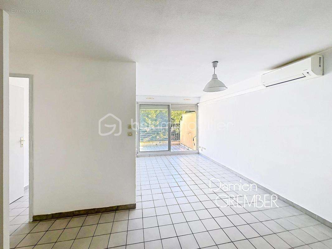  T3 avec terrasse au dernier étage dans résidence avec piscine ‍ - photo 3