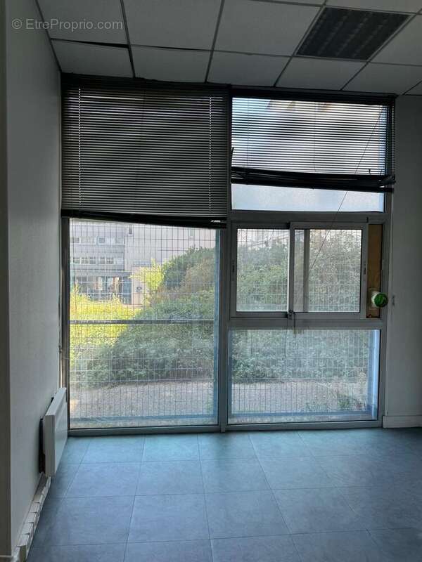 Commerce à GENTILLY