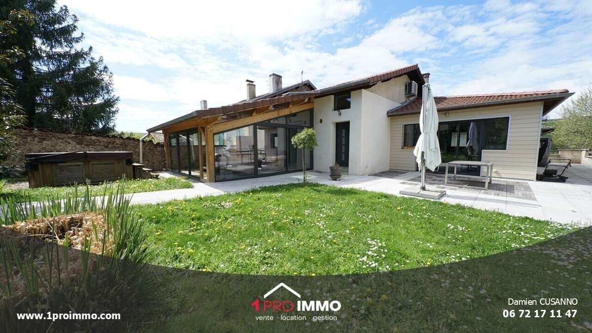 n°11 - Maison à ROYBON