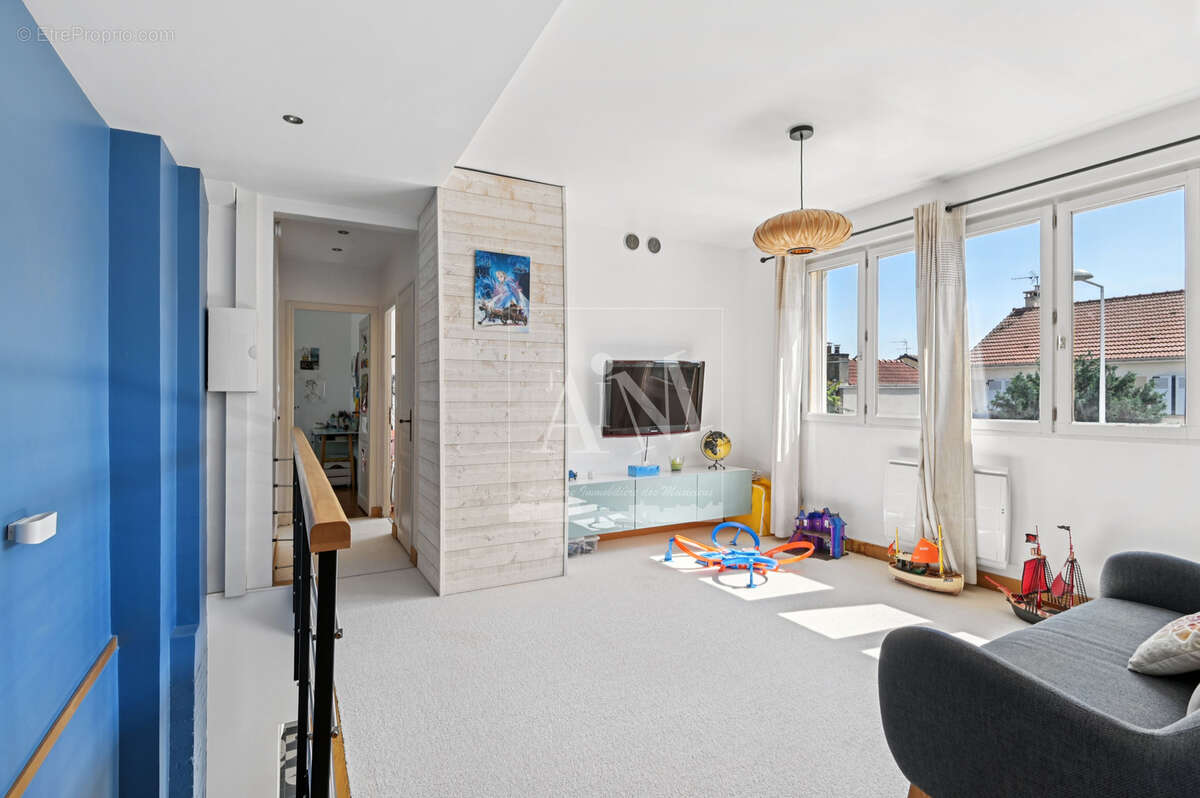 Appartement à NANTERRE