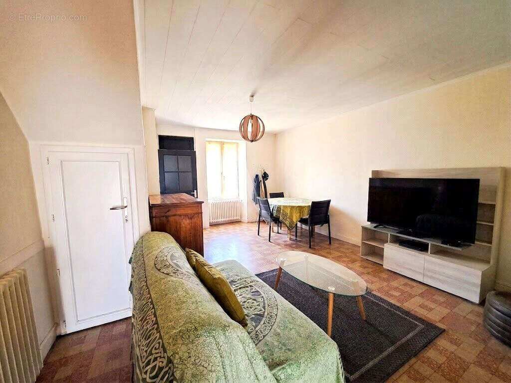 Maison à LES HERBIERS