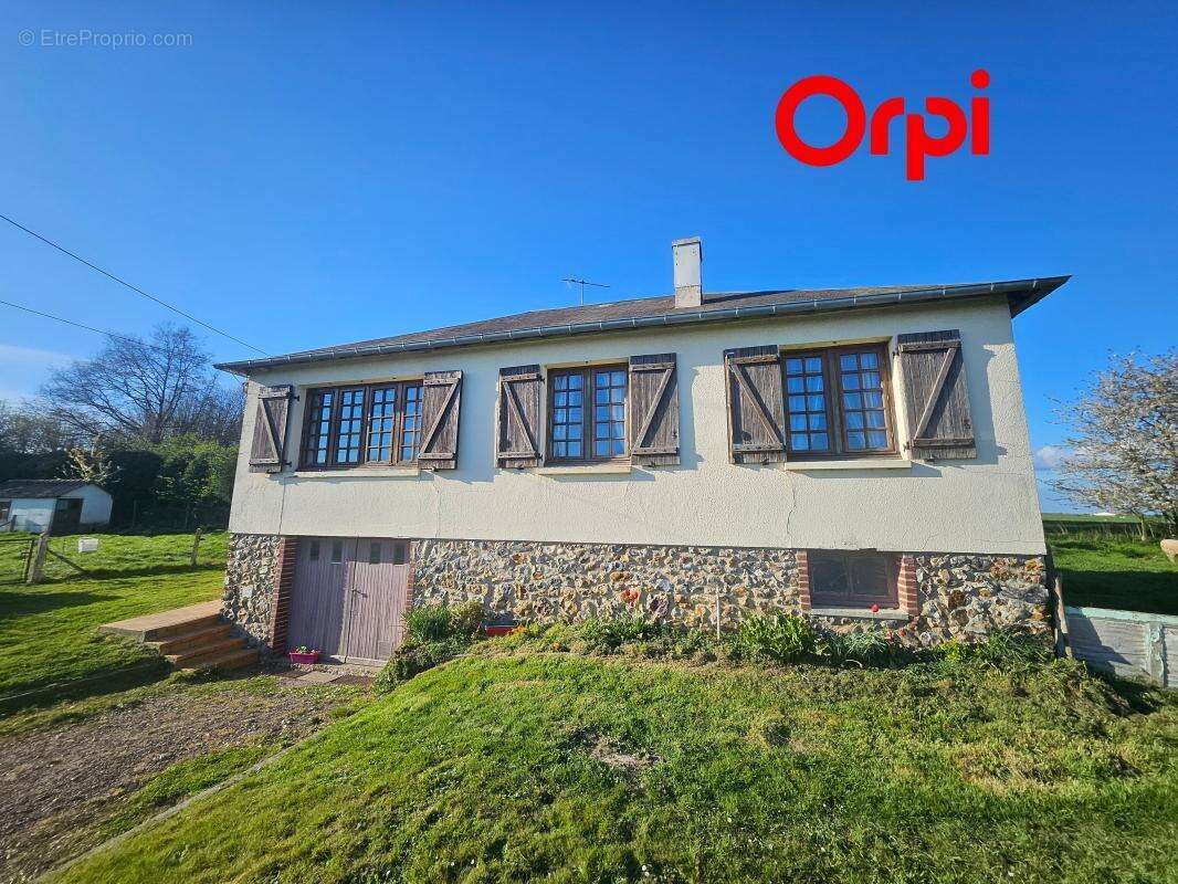 Maison à BERNAY