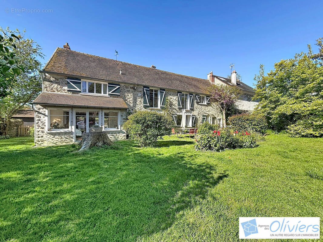 Maison à BOULLAY-LES-TROUX