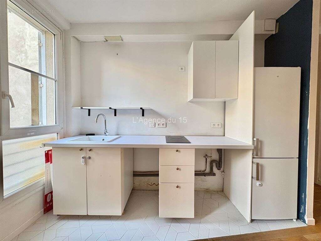 Appartement à PARIS-14E