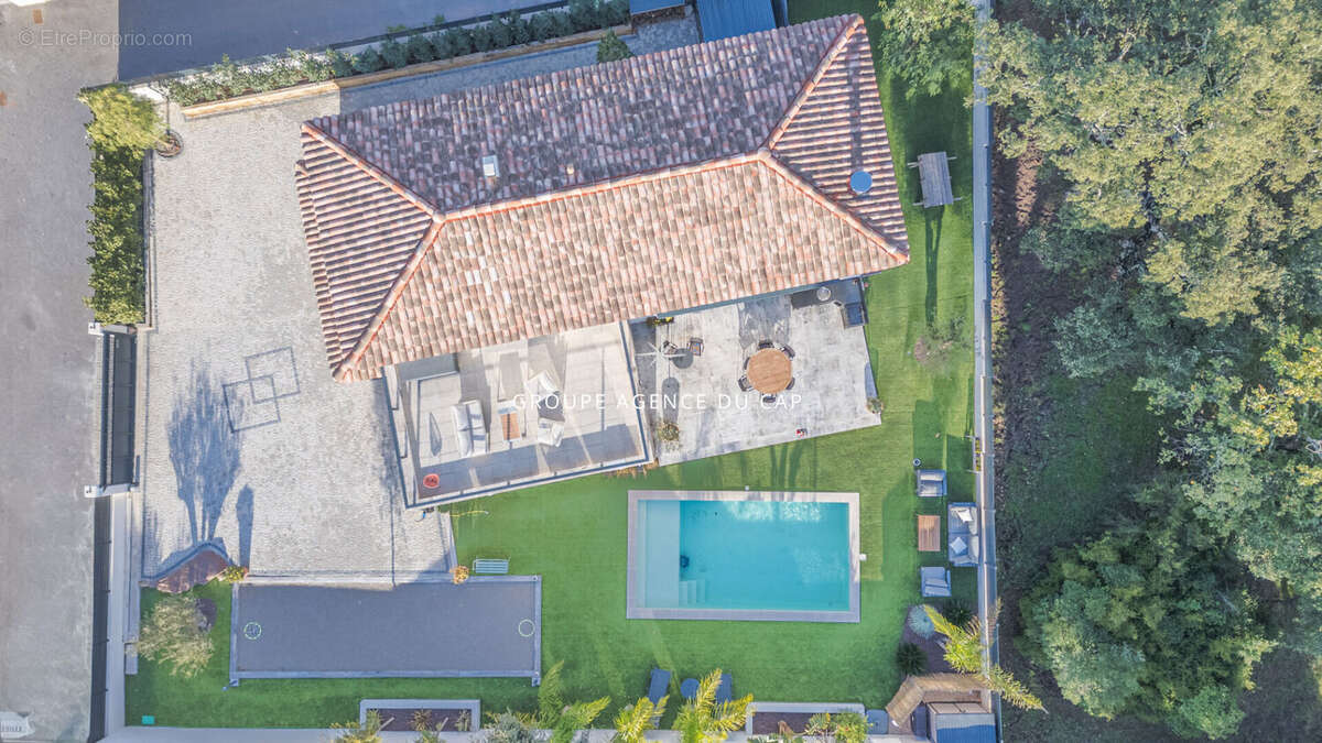 Maison à FREJUS