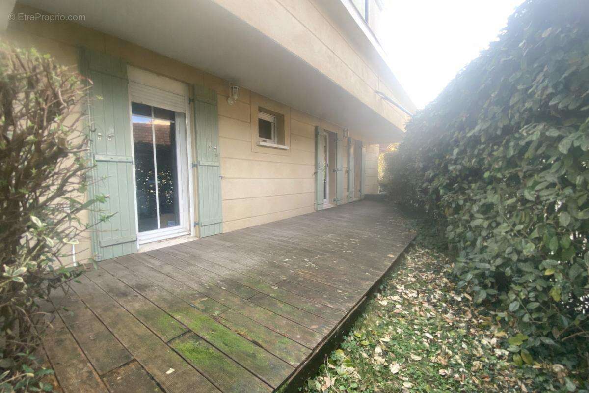 Appartement à BONNIERES-SUR-SEINE