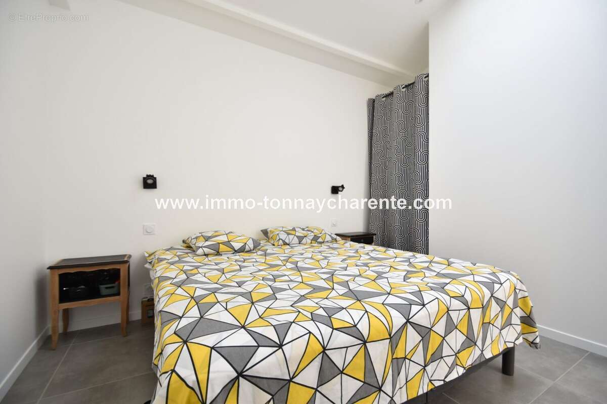 Maison à TONNAY-CHARENTE