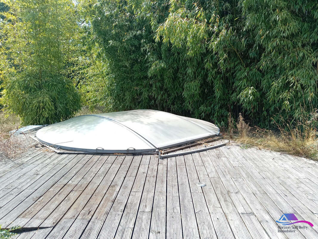 Maison à SAINT-PRIEST-LA-MARCHE