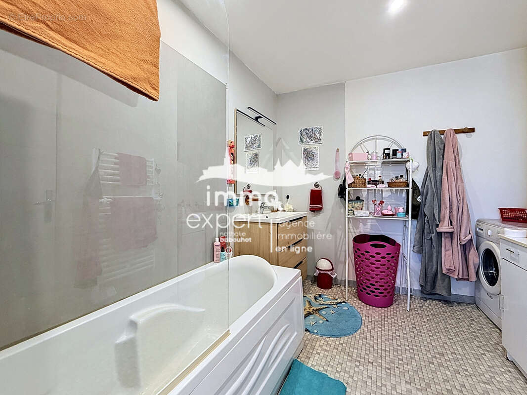 Appartement à MIRECOURT
