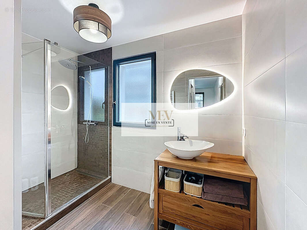 Maison à BRY-SUR-MARNE