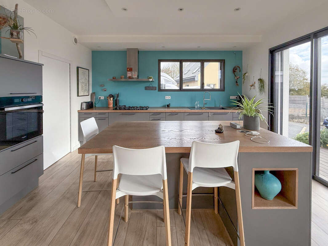 BOUSSER 1.3 - Maison à MONTREUIL-LE-GAST