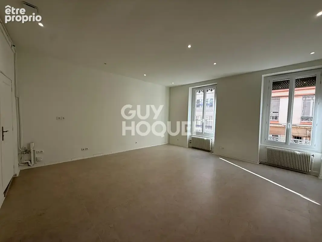 3 pièces 67 m² Bellecombe Lyon 6e - photo 3