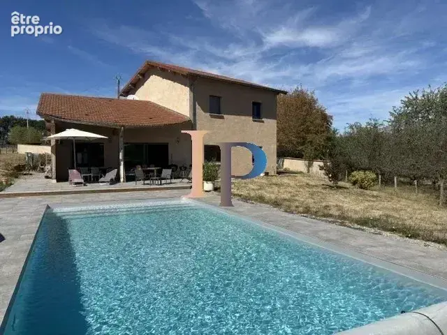 Photo Maison à Charlieu au prix de 420 000€