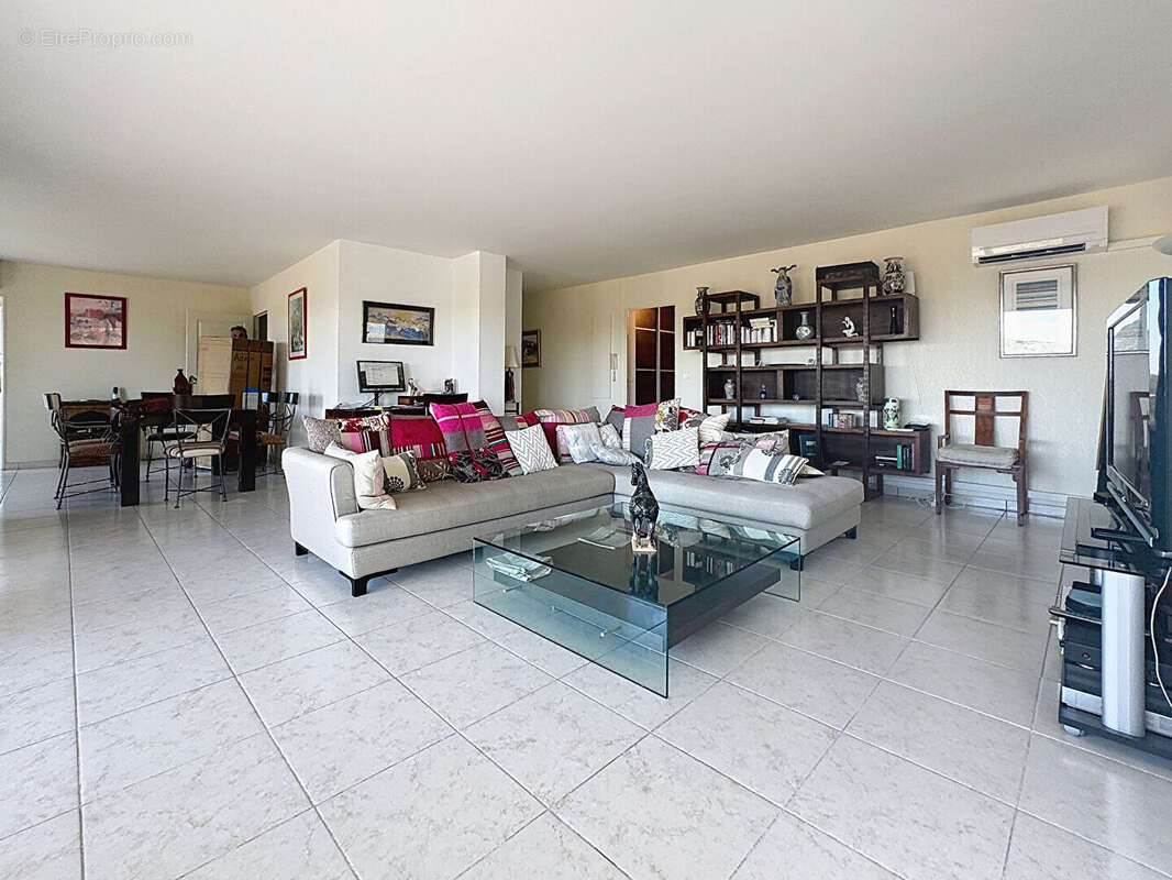 Appartement à SAINT-RAPHAEL