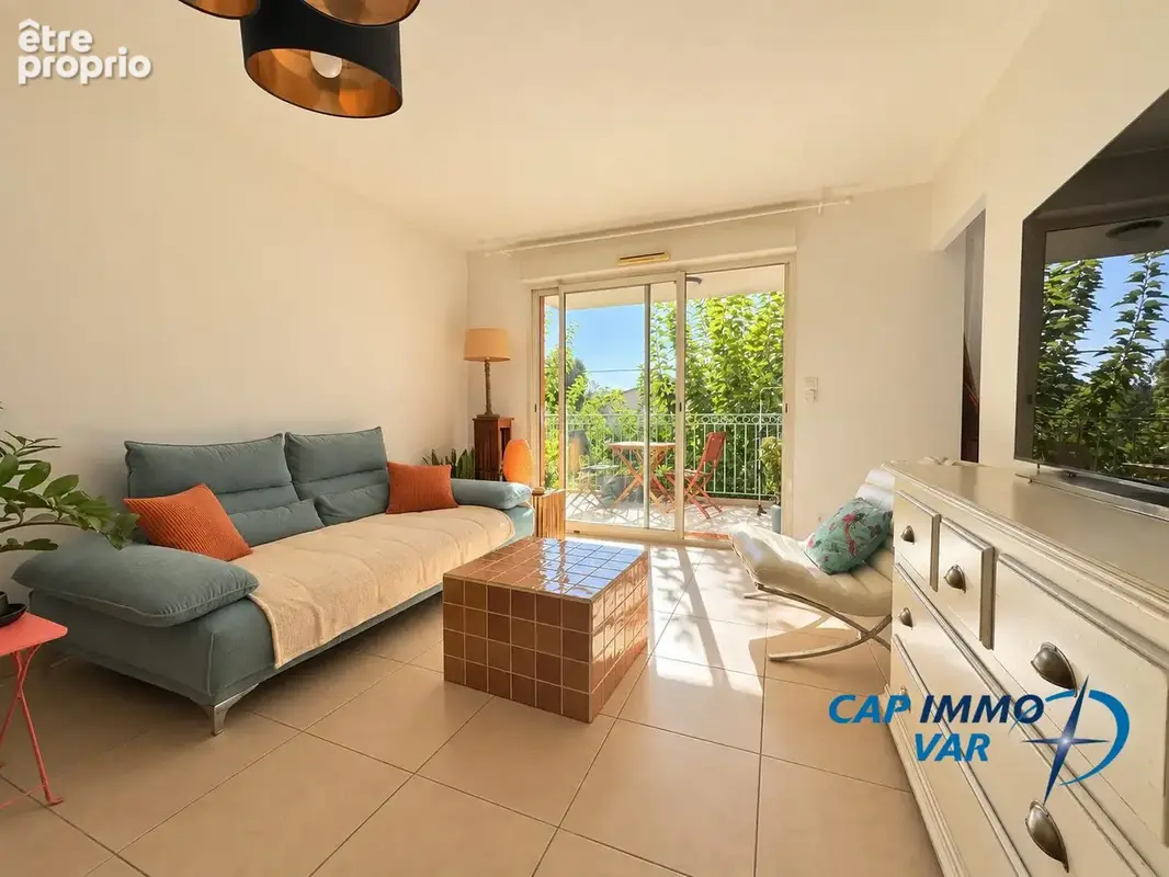 Appartement 3 pièces 71 m² à vendre à Le Beausset (83330) - photo 2