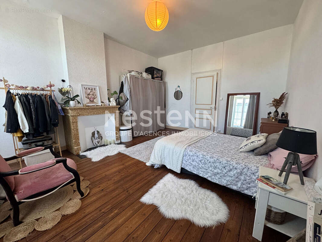 Maison à TONNAY-CHARENTE