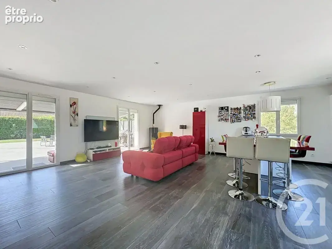 Maison 6 pièces 138 m² à vendre à Jonage (69330) - photo 8