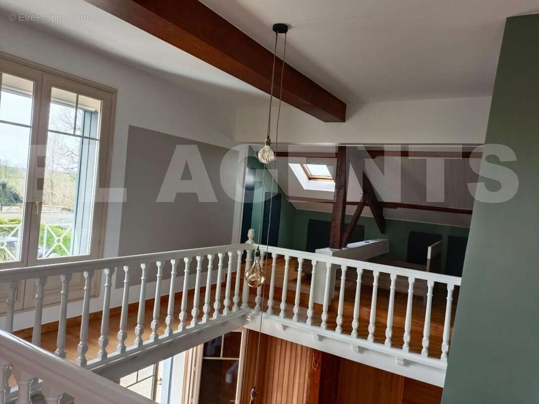 IMG-20251125-WA0030 - Maison à LA POMMERAIE-SUR-SEVRE