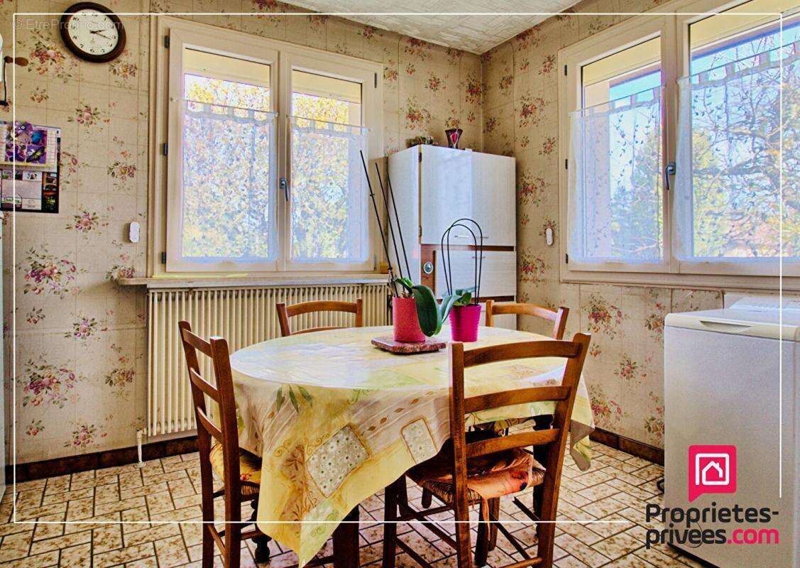 Maison à PIERRE-DE-BRESSE