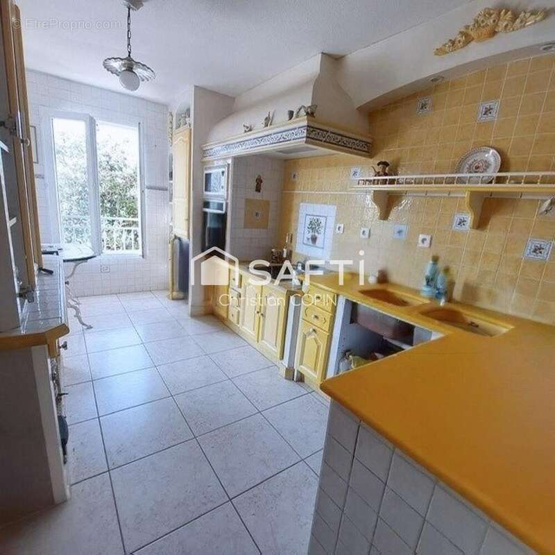 Appartement 117 m² à Sanary-Sur-Mer  - photo 3